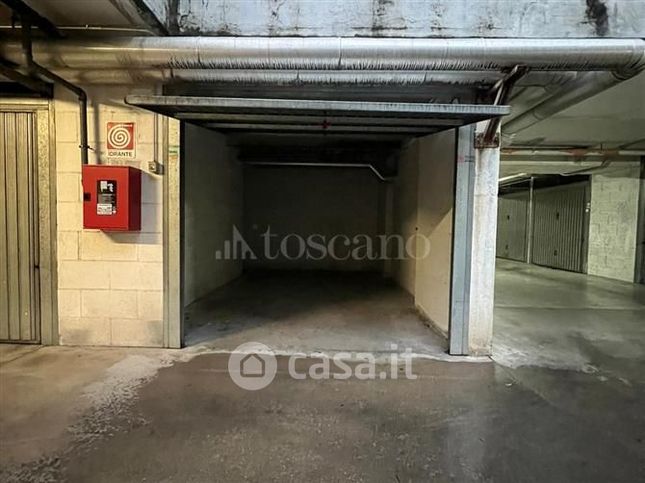 Garage/posto auto in residenziale in Via Carlo Fadda