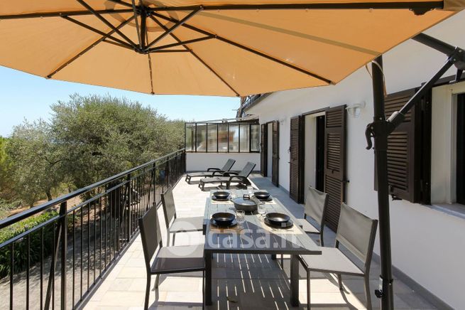 Casa indipendente in residenziale in Via Domenico Brizio