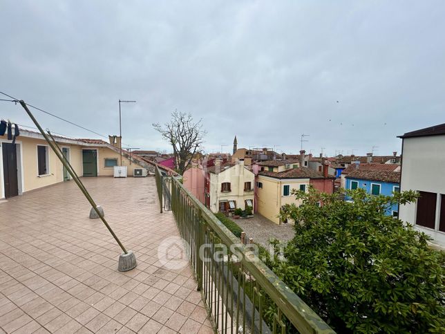 Casa indipendente in residenziale in Via San Mauro 193