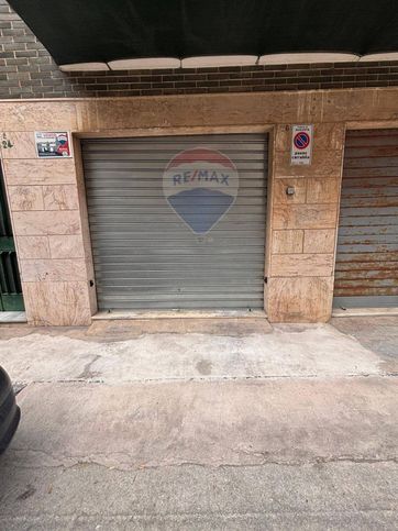 Box/posto auto in residenziale in Via Nino di Franco 24