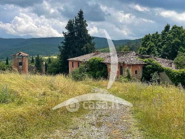 Rustico/casale in residenziale in 