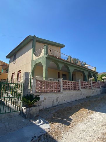 Villa in residenziale in Contrada gallodoro