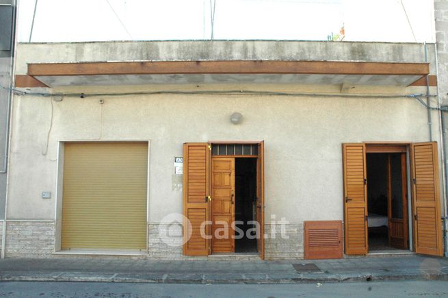 Casa indipendente in residenziale in Via Terragna 6A