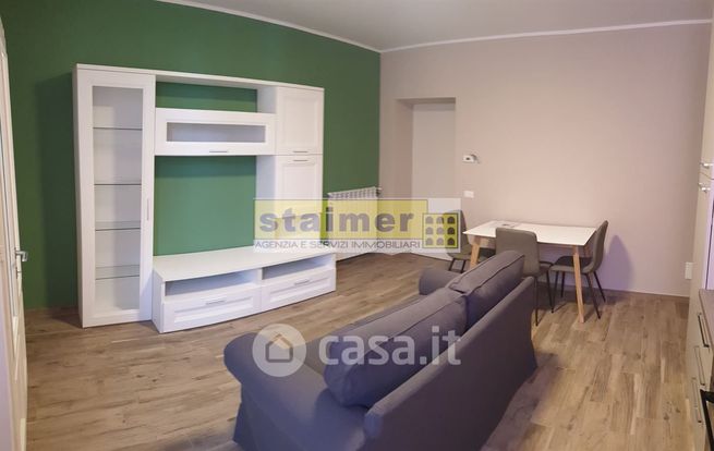 Appartamento in residenziale in Via Nino dall'Oro 24