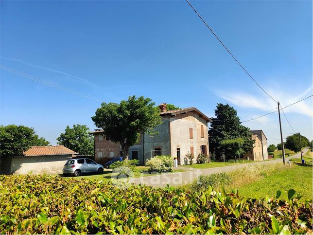 Rustico/casale in residenziale in
