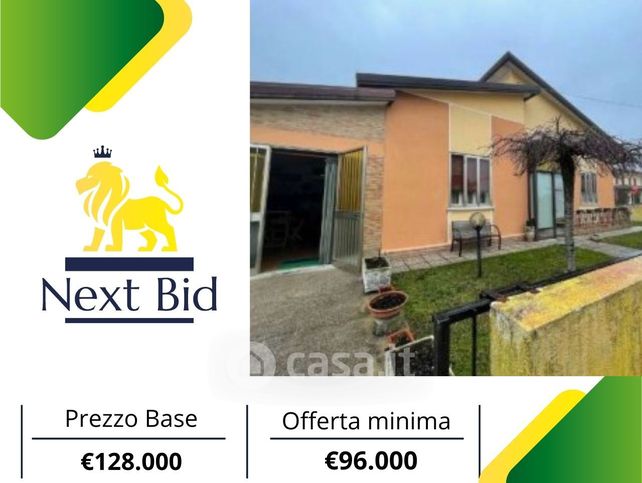 Appartamento in residenziale in Via Codalunga 105