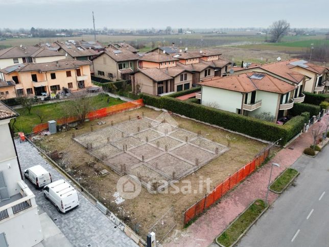 Terreno edificabile in residenziale in Via Giuseppe di Vittorio