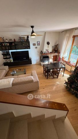 Villa in residenziale in 