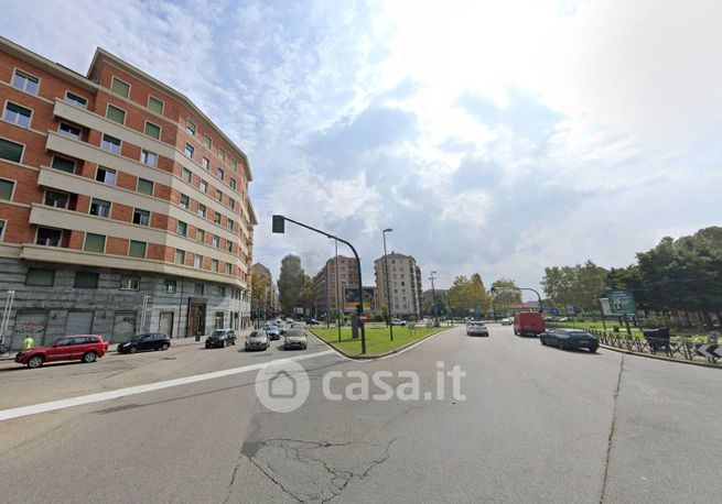 Attività/licenza (con o senza mura) in commerciale in Corso Duca degli Abruzzi