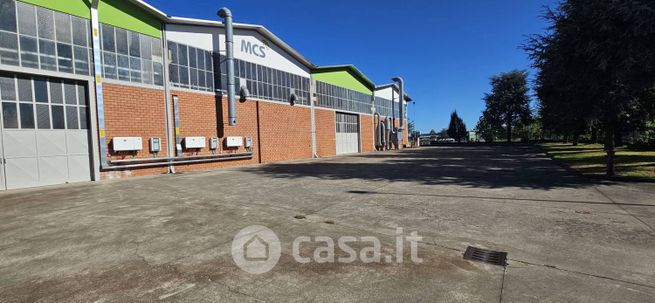 Capannone in commerciale in Via Provinciale 581