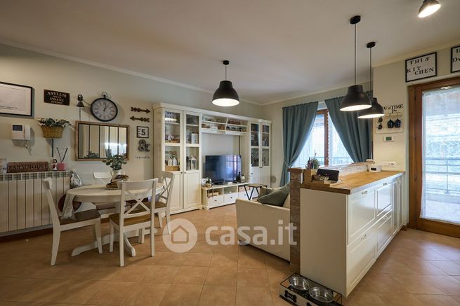 Appartamento in residenziale in Via Atrani 20