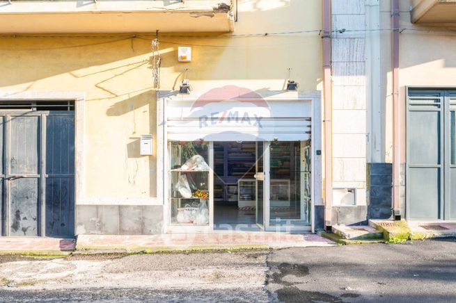 Garage/posto auto in residenziale in Via Nazionale 42