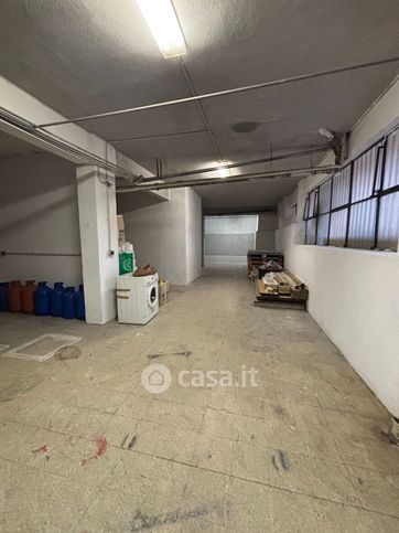 Box/posto auto in residenziale in Via Rapallo