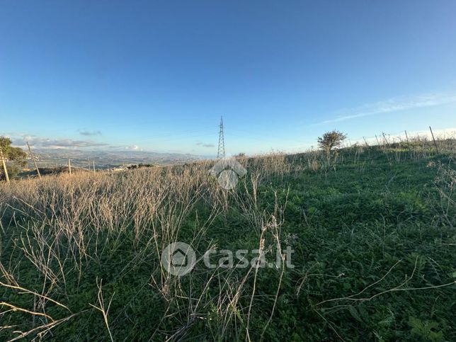 Terreno agricolo in commerciale in Contrada Due Ganee 1