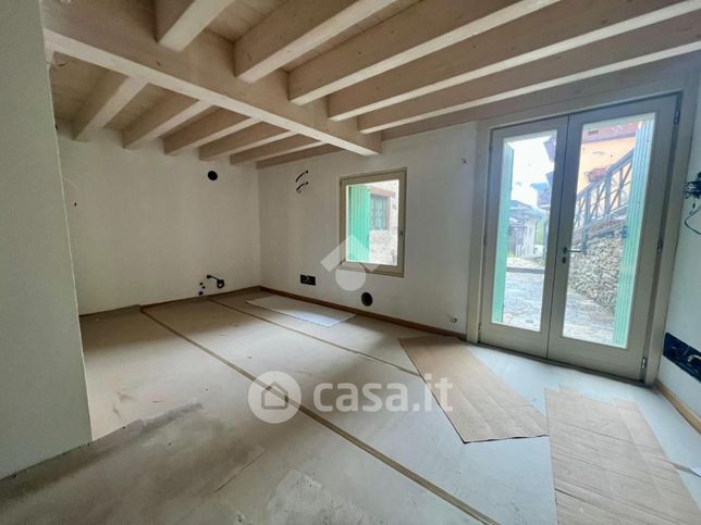 Appartamento in residenziale in Via Valle Delle Messi 22