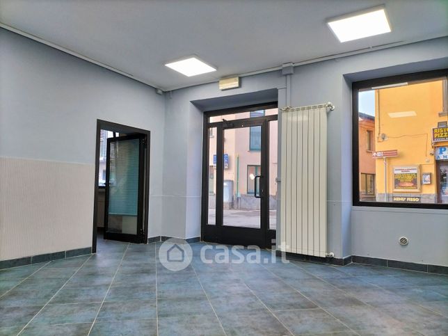 Ufficio in commerciale in Via Caduti LibertÃ 