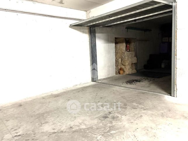 Garage/posto auto in residenziale in Piazza Bruno Buozzi 1