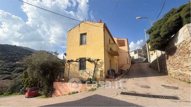 Casa bi/trifamiliare in residenziale in Via del Corso