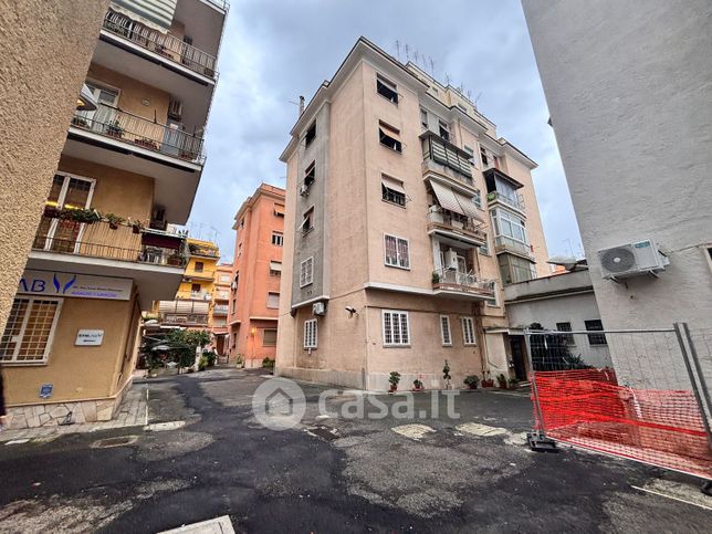 Attico/mansarda in residenziale in Via dei Castani 236