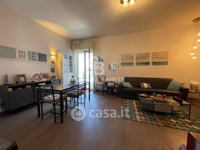Appartamento in residenziale in Viale Dante 7