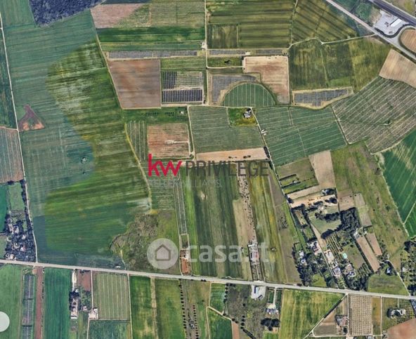 Terreno agricolo in commerciale in 