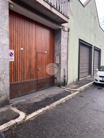 Garage/posto auto in residenziale in Via C. Correnti 44