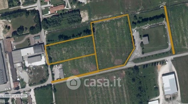 Terreno agricolo in commerciale in Via Fornace