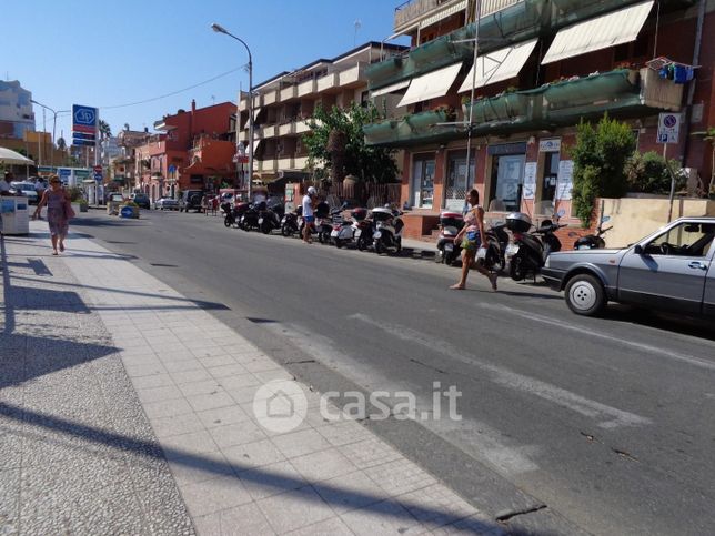 Appartamento in residenziale in Via Naxos 251