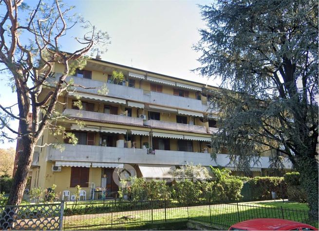 Appartamento in residenziale in Via Don Giuseppe Albeni 3