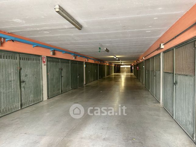 Box/posto auto in residenziale in Via delle Panche