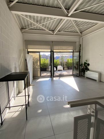 Capannone in commerciale in Viale Sarca 336