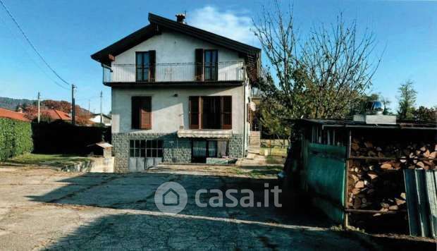Villa in residenziale in Via per Oneda 275