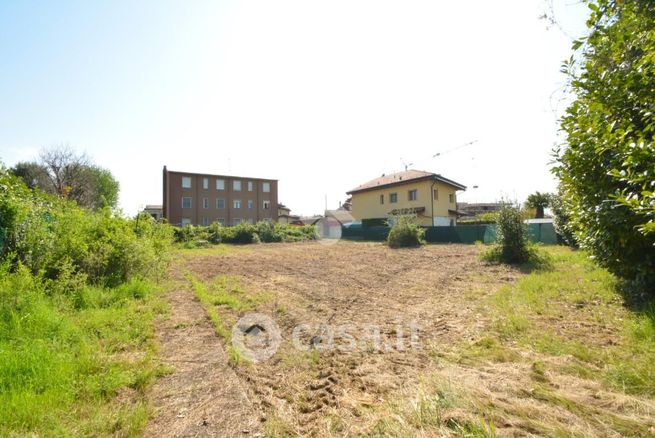 Terreno edificabile in residenziale in Via Luigi Ripamonti 43