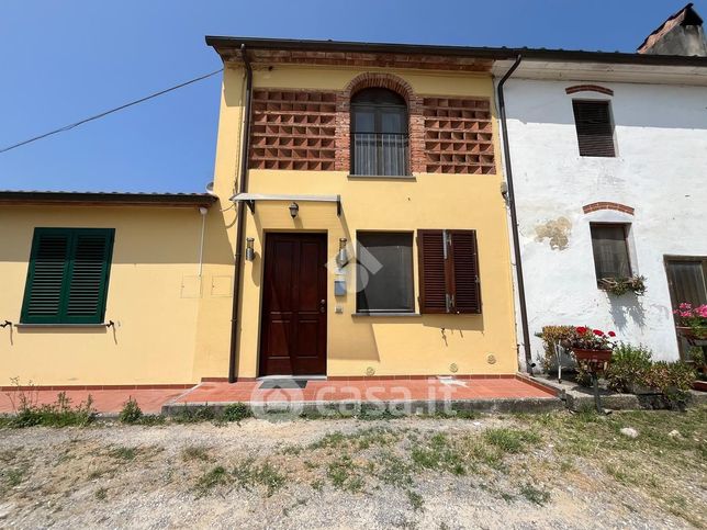 Rustico/casale in residenziale in Via Giacomo Puccini
