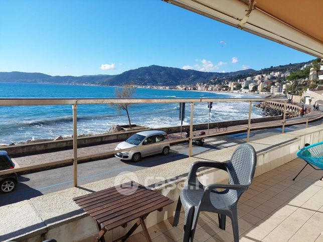 Appartamento in residenziale in Passeggiata Cadorna