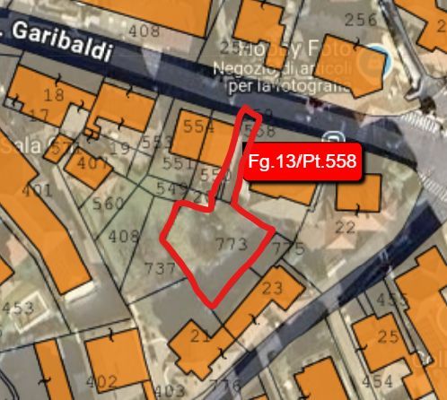 Terreno agricolo in commerciale in Via G. Garibaldi 35