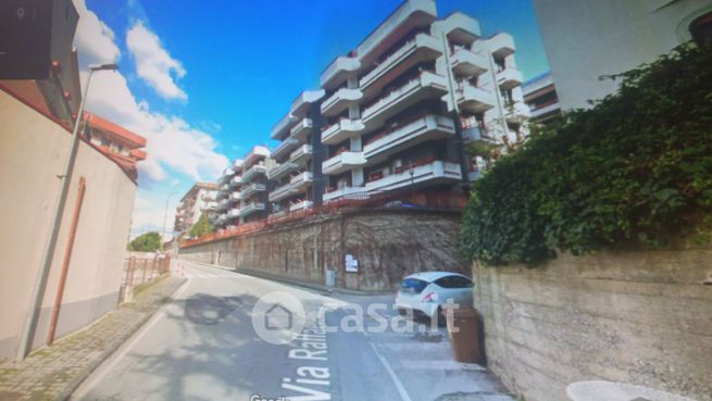 Appartamento in residenziale in Via Raffaele Ragone