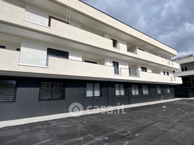 Ufficio in commerciale in Via Aldo Moro