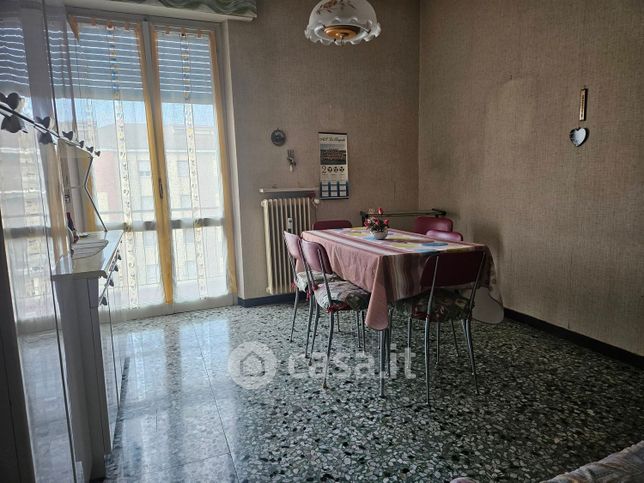 Appartamento in residenziale in Via Ugo Foscolo