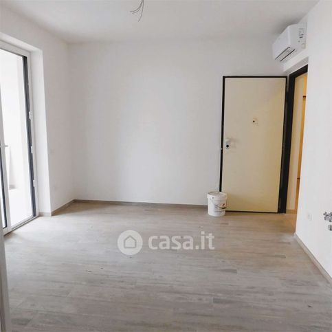 Appartamento in residenziale in Via Giuseppe Spataro