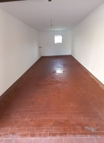 Box/posto auto in residenziale in Via Val D'Aosta