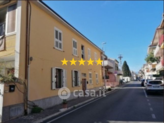 Appartamento in residenziale in Via Cesare Battisti