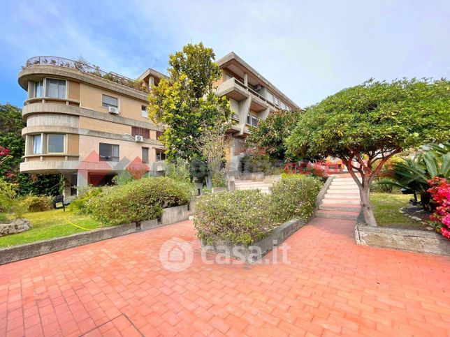 Appartamento in residenziale in Via Mollica 6