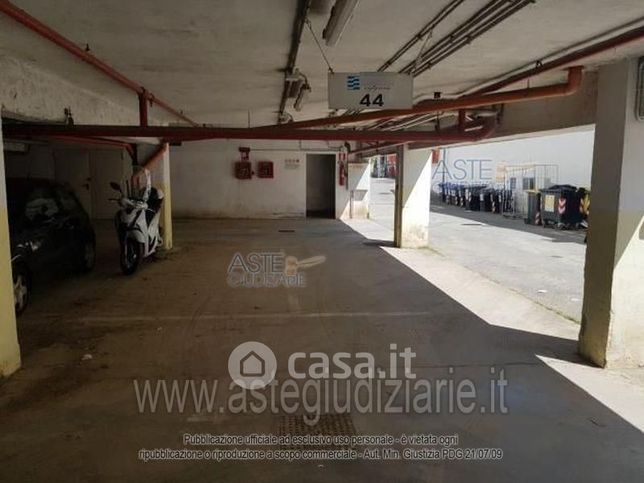 Box/posto auto in residenziale in Via Tiburtina 1166 /1168