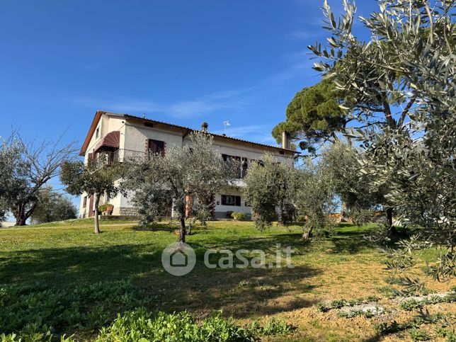 Casa indipendente in residenziale in Via dei Boschi