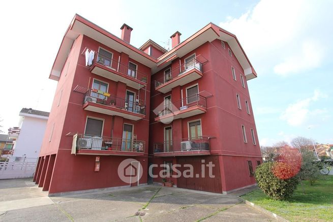 Appartamento in residenziale in Via Varese 30