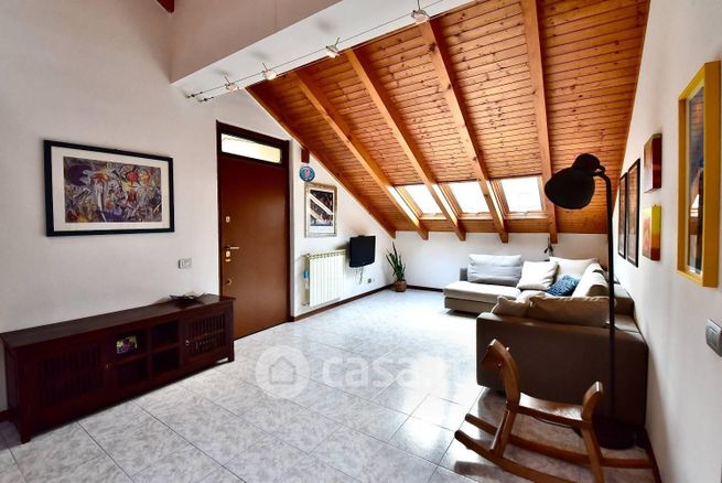 Appartamento in residenziale in Via Giuseppe Parini 4