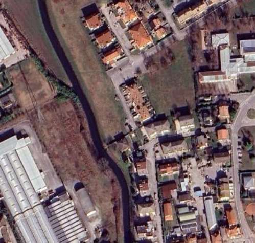 Ufficio in commerciale in Via Commercio