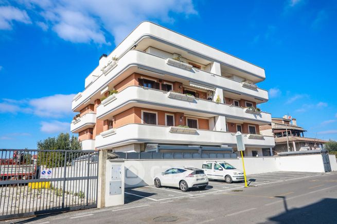 Appartamento in residenziale in Via Rezzato