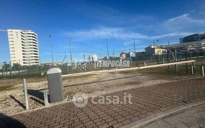 Box/posto auto in residenziale in 